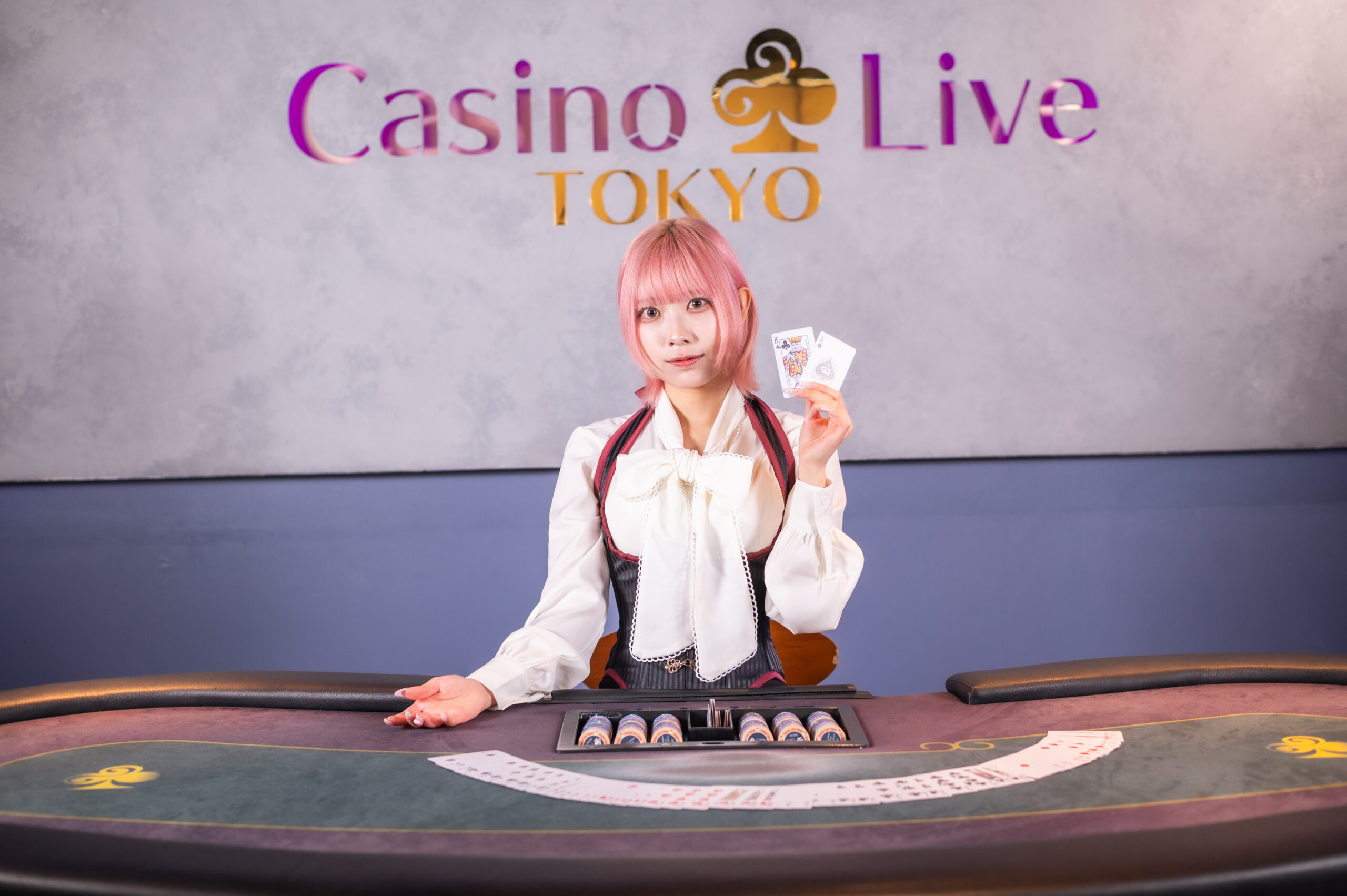 Casino Live Tokyoでブラックジャックを楽しむ店内の様子